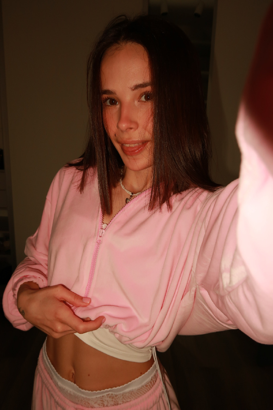 Tina brings the glow — live moments in Santiago de Cuba